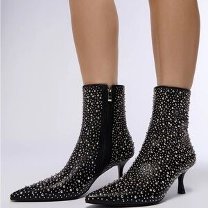 AZALEA WANG Black Embellished Studded Ankle Booties